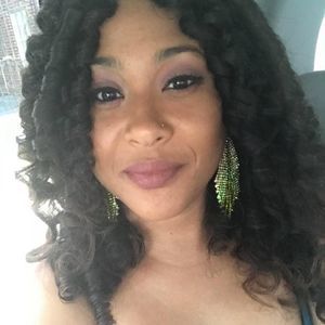 Meet your Posher, Halena